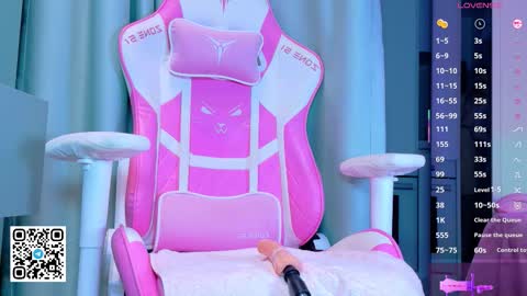 Emy kami online show from September 12, 2025, 3:06 am