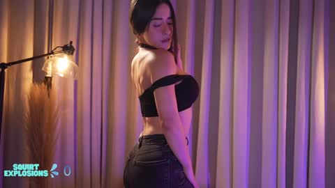 Eimi3 online show from November 20, 2025, 6:51 pm