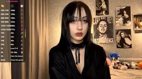 Amelia online show from November 26, 2025, 8:21 pm