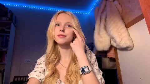 Amelia online show from December 5, 2025, 4:25 pm