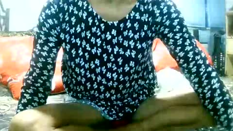 Snapshot of encantadats chatting on November 9, 2025, 10:41 pm CHUN LY online show from November 9, 2025, 10:41 pm