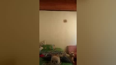 Snapshot of encantorosa chatting on June 19, 2026, 7:06 pm encantorosa online show from June 19, 2026, 7:06 pm