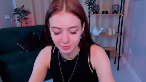 Snapshot of enchanted_bella chatting on October 17, 2025, 1:35 pm enchanted_bella online show from October 17, 2025, 1:35 pm