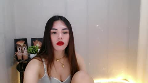Snapshot of enchantress_mia03 chatting on May 16, 2026, 10:36 am enchantress_mia03 online show from May 16, 2026, 10:36 am