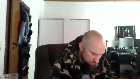 endslaved online show from September 18, 2025, 8:49 am