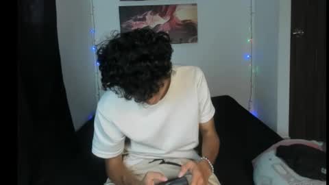 Salo online show from February 4, 2026, 5:52 pm