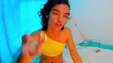 engel20042001 online show from December 30, 2024, 4:51 pm