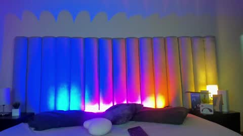  E N G E L  online show from January 28, 2025, 11:38 am