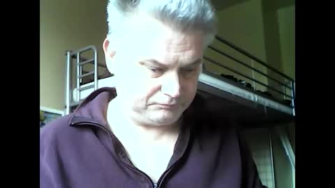 englishguysurrey online show from March 10, 2025, 10:48 am