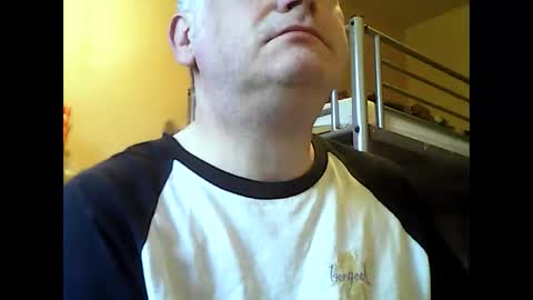 englishguysurrey online show from September 18, 2025, 6:04 am