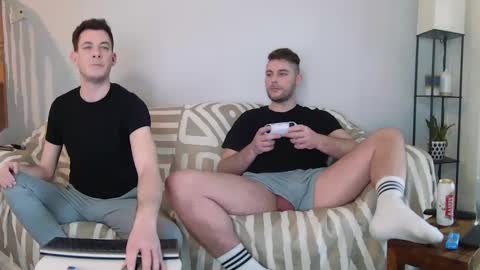 Englishladxxx online show from February 28, 2025, 3:59 pm
