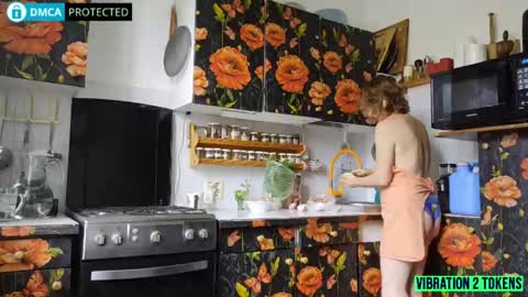 Snapshot of enjoymomentsunshine chatting on May 28, 2026, 7:38 am Angel-wife 53 yrs and Eruption- husband 39 yrs online show from May 28, 2026, 7:38 am