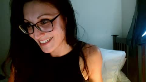 Snapshot of enjoyyoself chatting on March 23, 2026, 5:55 am enjoyyoself online show from March 23, 2026, 5:55 am