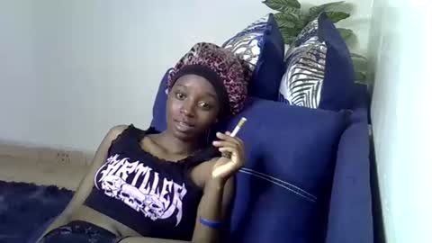 enkarxx online show from November 2, 2025, 11:56 am