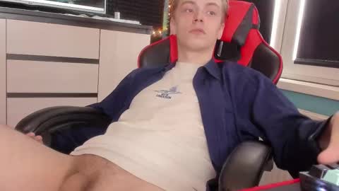 Enker online show from September 19, 2025, 1:56 pm