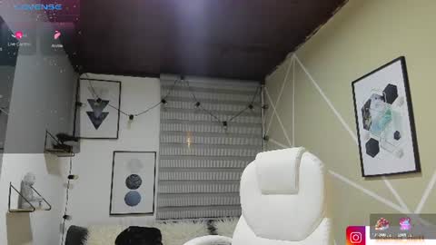 Snapshot of enma_clark chatting on June 15, 2026, 2:58 am Enma clark online show from June 15, 2026, 2:58 am