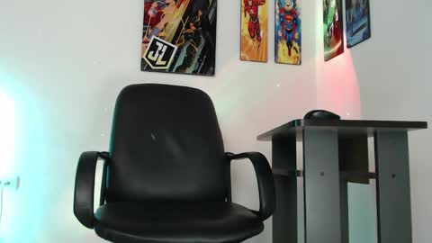 Snapshot of enriblack92 chatting on December 29, 2024, 3:54 am enriblack92 online show from December 29, 2024, 3:54 am