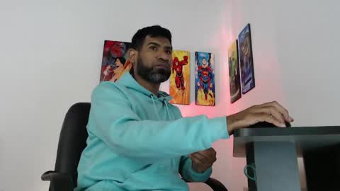 Snapshot of enriblack92 chatting on December 30, 2024, 2:40 pm enriblack92 online show from December 30, 2024, 2:40 pm