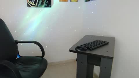 Snapshot of enriblack92 chatting on December 31, 2024, 6:27 am enriblack92 online show from December 31, 2024, 6:27 am