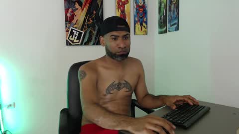 Snapshot of enriblack92 chatting on January 2, 2025, 7:18 pm enriblack92 online show from January 2, 2025, 7:18 pm