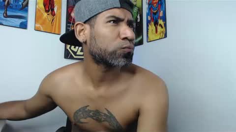 Snapshot of enriblack92 chatting on January 17, 2025, 4:28 am enriblack92 online show from January 17, 2025, 4:28 am