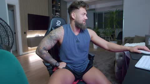 Erik online show from January 24, 2025, 9:47 pm