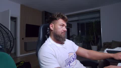 Erik online show from January 27, 2025, 5:26 pm