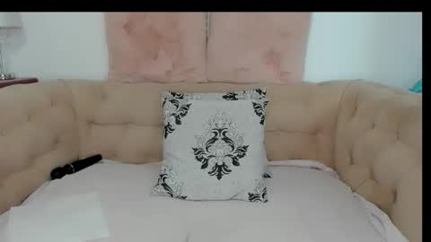 EnticingAmy online show from March 27, 2026, 8:26 am