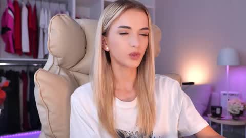 entya online show from October 1, 2025, 6:41 am