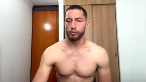 Snapshot of enzo_savage chatting on May 14, 2026, 7:53 pm enzo_savage online show from May 14, 2026, 7:53 pm