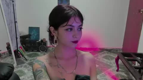Snapshot of ephemeral_hot chatting on July 2, 2026, 2:22 am Leyla online show from July 2, 2026, 2:22 am