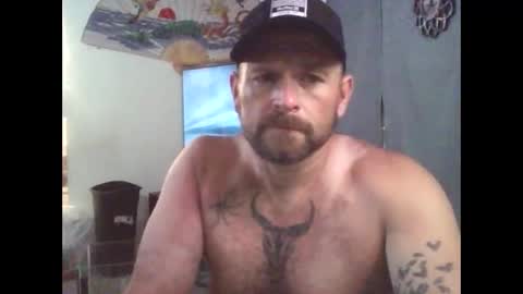 slutcouple online show from April 13, 2026, 5:18 pm