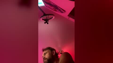 slutcouple online show from April 16, 2026, 11:11 am