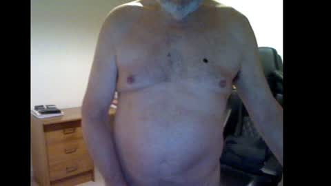 erasmus_d online show from December 10, 2024, 6:49 pm