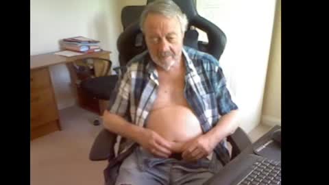 Snapshot of erasmus_d chatting on July 2, 2026, 5:30 pm erasmus_d online show from July 2, 2026, 5:30 pm