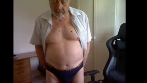 Snapshot of erasmus_d chatting on July 7, 2026, 3:38 pm erasmus_d online show from July 7, 2026, 3:38 pm
