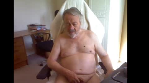 Snapshot of erasmus_d chatting on July 13, 2026, 4:32 pm erasmus_d online show from July 13, 2026, 4:32 pm