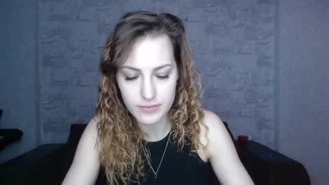 Erdbeeren mit Sahne online show from February 25, 2025, 6:03 am