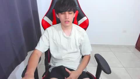 eren_tatakae online show from September 16, 2025, 1:39 am