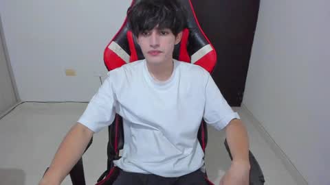 eren_tatakae online show from April 27, 2026, 2:09 am