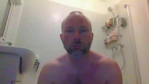 eric334418 online show from February 8, 2026, 5:49 pm