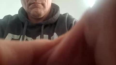 eric4698523103 online show from April 19, 2026, 1:32 pm