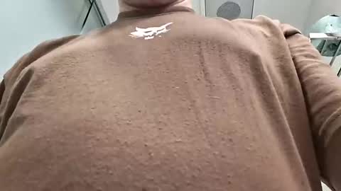 eric4698523103 online show from May 18, 2026, 5:24 am
