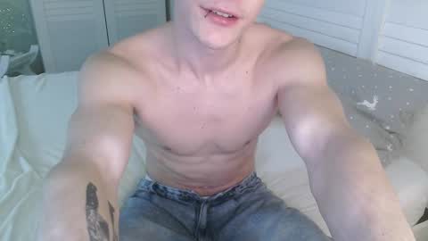 Eric Crush online show from January 18, 2025, 4:04 am