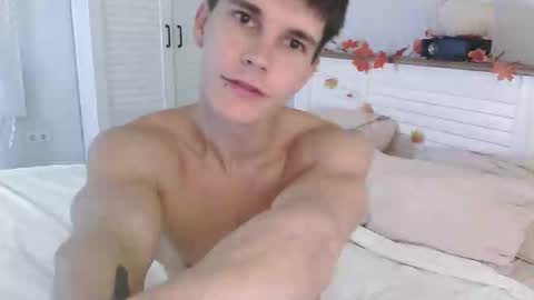 Eric Crush online show from October 7, 2025, 4:09 am