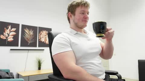    online show from October 2, 2025, 1:40 pm