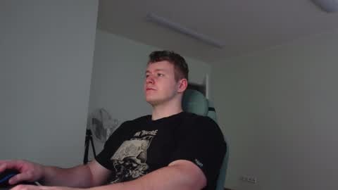    online show from November 9, 2025, 6:44 am