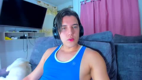 eric_twink18 online show from January 20, 2025, 4:43 am