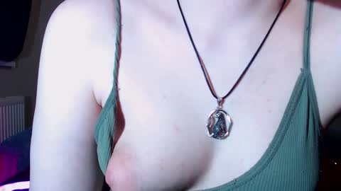 Erica online show from December 18, 2024, 1:23 pm