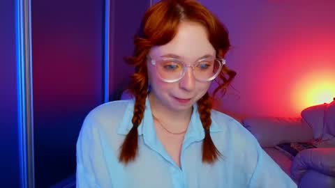 Snapshot of erica_nelson chatting on June 5, 2026, 4:30 am Erica 3 online show from June 5, 2026, 4:30 am